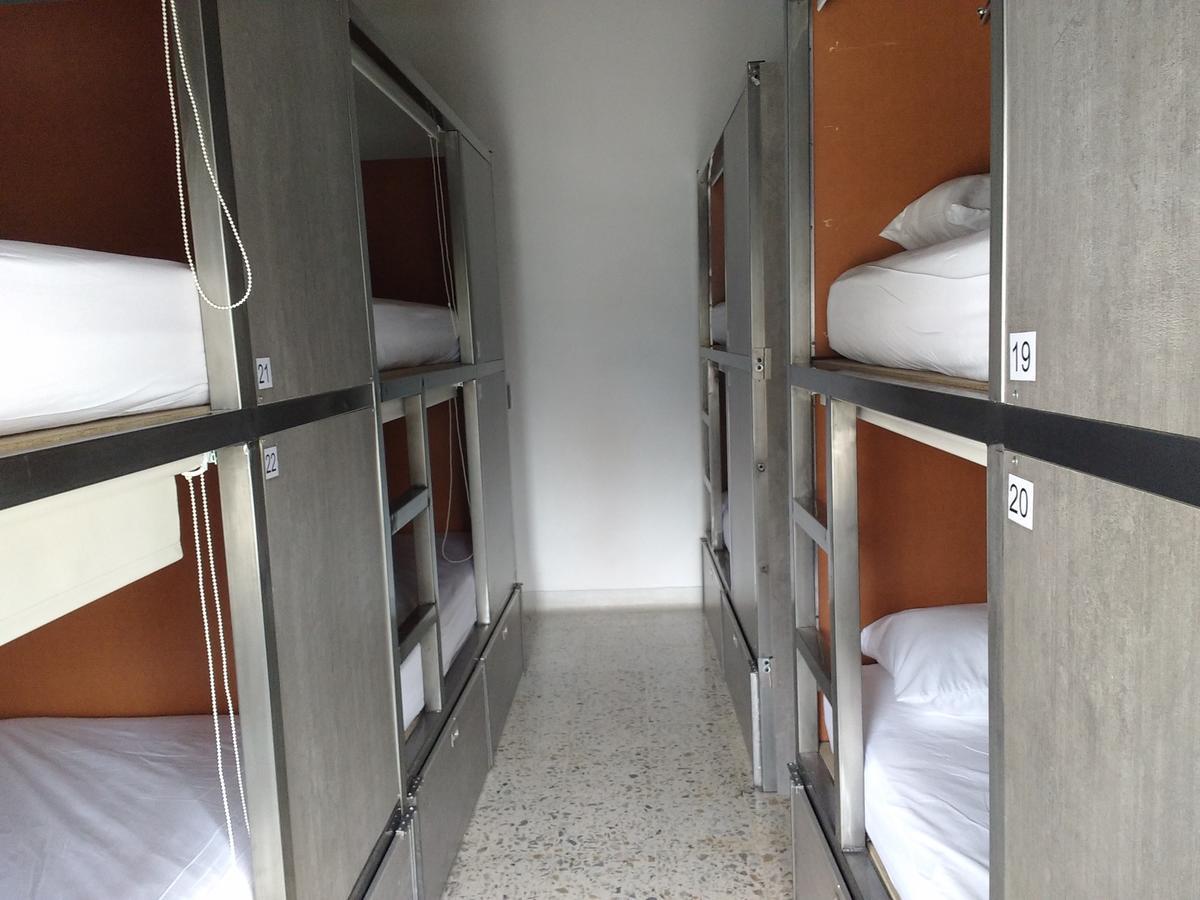 Hostels Colombia Медельин Номер фото