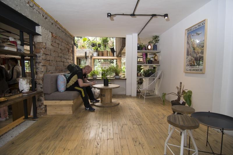 Hostels Colombia Медельин Экстерьер фото