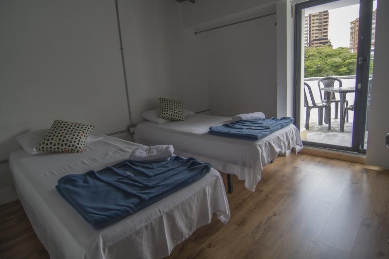 Hostels Colombia Медельин Экстерьер фото